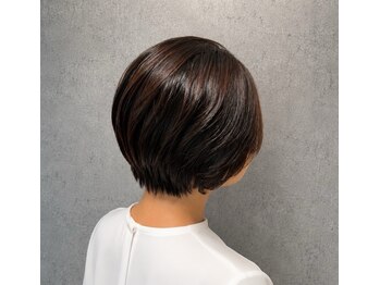 シエル(Le ciel)の写真/大人女性の悩みに寄り添うカウンセリング。白髪ぼかしで馴染ませるナチュラルなスタイリングが好評です◎