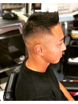 バーバーショップ エイチツー(BARBERSHOP H2) スキンフェード