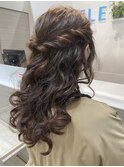 ツイストハーフアップ