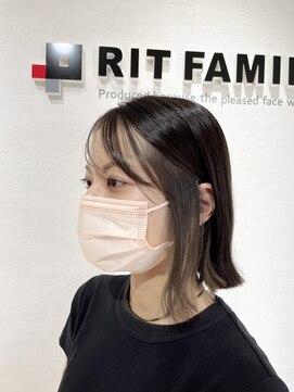 リッツファミリーズ ピコ東長崎店(RIT FAMILY Z) フェイスフレーミングカラー