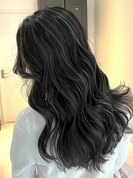 ヨロ 小岩(YOLO) ミルクティーグレージュハイライトケアブリーチレイヤーカット