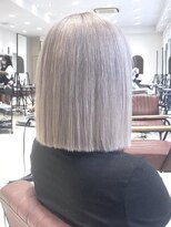 クアトログランシュ ひたちなか店(QUATRO×GranCieux)&nbsp;ホワイトベージュ【ひたちなか/ブリーチ/ホワイト】