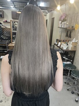 ヘアカロン 熊本本店(Hair CALON) ハイトーンカラー／シルバーベージュ