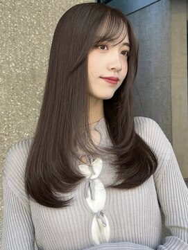 ローネス(LONESS) 透明感たっぷりくすみグレージュと動きのあるレイヤーカット