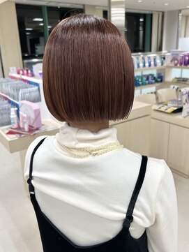 ケンジ 平塚ラスカ店(KENJE) ピンクブラウン/ミニボブ/切りっぱなしボブ