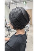 ショートボブ