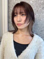 サンク 原宿 表参道(cinq)&nbsp;コントラストのあるグレージュカラーのインナーカラー