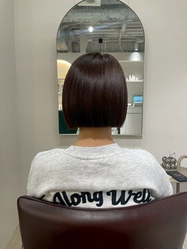 ネウィ 広島(newi) ワンレンボブ前下がりショート内巻きワンカール鎖骨ミディアム