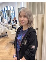 ハーツオオサカ(HE:ARTS OSAKA)&nbsp;外ハネくびれボブ韓国ヘアハイトーンカラー