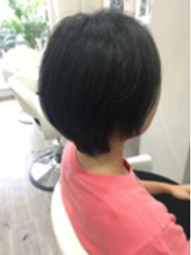 エルデ ナインズ ヘアー スタンド 川口店(elde 9's HAIR STAND) 大人かわいいグレージュひし形シルエットエアリーボブ