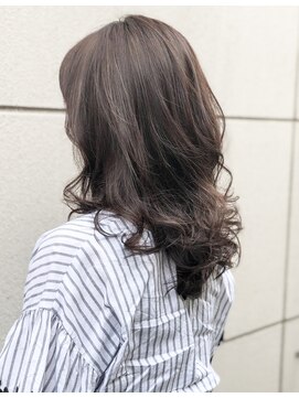 コジック ヘアアンドアイ(Cogic hair & eye) ナチュラルゆるふわセミロング☆極細ハイライトグレージュ