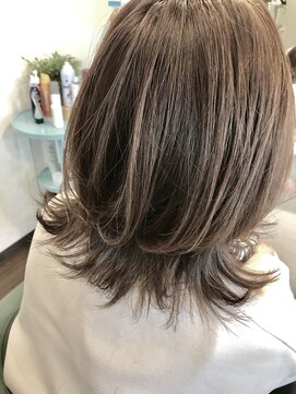 ヒッピーヘアー(Hippie Hair) アッシュグレージュ