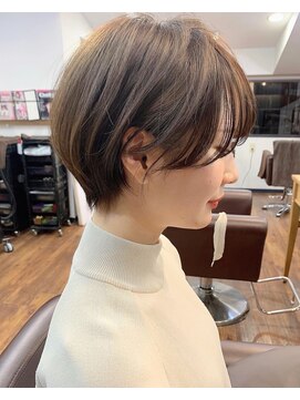 レイラバイアフロート 吉祥寺(Lila by afloat) 【畑中正敏】20代30代40代◎小顔丸みくびれショート、ボブ