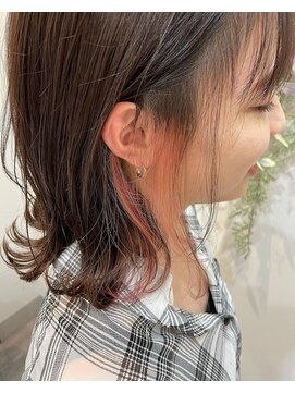 ワイスラッシュジングウ(Y / JINGU) チラ見えがかわいい☆薄ピンクイヤリング