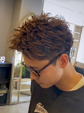 アビールブレ 新潟万代(ABEY LEVRAI) 新潟ツイストスパイラル　新潟メンズパーマ　マッシュパーマ