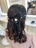 結婚式 二次会 お呼ばれ ハーフアップ×パールアクセサリー