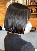 ボブ　黒髪　切りっぱなし　艶髪　髪質改善カラー　ショート