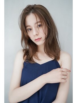 ギークス(GEEKS) 【GEEKS渋谷】グレージュ/ロングレイヤー/伸ばしかけ/春夏カラー