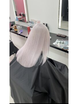 エゴ 池袋(EGO) ホワイトカラー