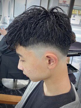 カルフール 草加本店(Carrefour) メンズカット,刈り上げ,メンズショート,清潔感ヘア,束感セット