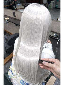 レイブンズ(Ravens) ホワイトカラー/髪質改善