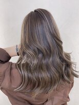 ジゼル(gisele)&nbsp;（小山）スジ感大人ハイライト