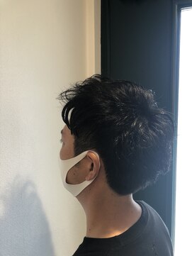 キー(KEY) ゆるめにツイストパーマ