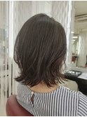 くびれ/大人可愛い/外ハネレイヤーカット/グレーベージュ/30代