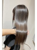 フォギーグレージュ