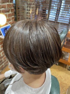 チップタップ 町田店(tip top) ショート × 白髪ぼかしハイライト