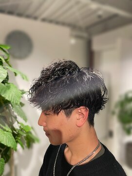 ギネス(Giness) 熊本 ツイストパーマ ツイストスパイラルパーマ 20代パーマ