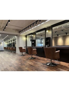 お客様にリラックスしてほしいという想いから、店内すべてがこだわりの空間♪癒しのひと時をお過ごし下さい