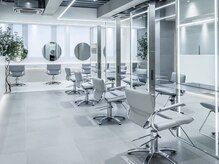 アールプラスヘアサロン(ar+ hair salon)の雰囲気（ar + 新宿三丁目/新宿/ダブルカラー/ハイトーン/ブリーチカラー）