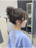 お団子ヘアアレンジヘアセットアップスタイル