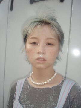 キジ(KIJI) ショートカット/シースルバング/デザインカラー/ハイトーン