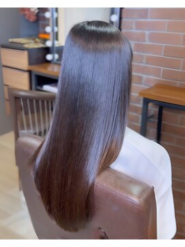 スット 渋谷(slut) くせ毛改善ストレート