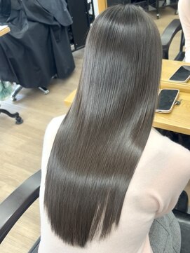 ピープスアンドスー 表参道 渋谷(Peeps&Suu.) 髪質改善トリートメント 髪質再生 20代30代40代50代 渋谷 表参道