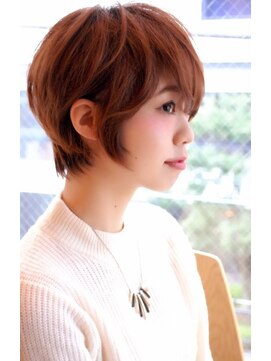 レウナ 外苑前(Reuna) 大人女子カジュアルショート