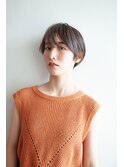 グレージュカラーウザバング大人かわいい美シルエットショート