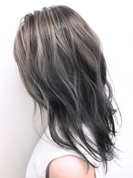 ヘアーサロン ブラン(Hair Salon Blanc)の写真/【外国人風カラー+オラプレックス】理想の色を再現する高い技術力◎最新トレンドカラーは"Blanc"へ―