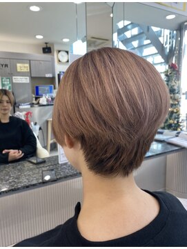 ル サロン リーカ 高見ノ里駅前本店(Le’Salon RYiCA) クールショートボブルフ
