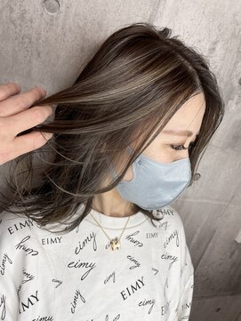 ハク(haku) コントラストハイライト×顔まわりレイヤーカット