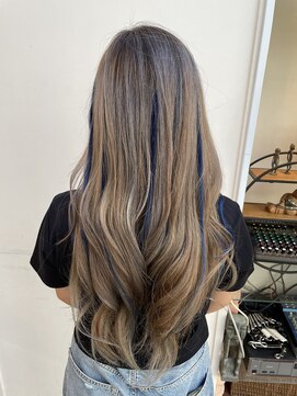 イヴァン アンド リズ 奈良店(IVAn ＆ LIZ) アッシュベージュ×プルエクステハイライト