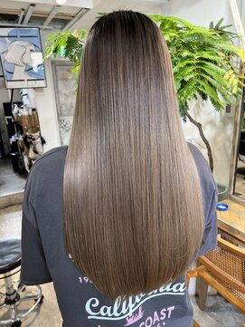 ロア インターナショナル 新宿店(LoA International) 【LoA】バレイヤージュグラデーションベージュプリンにならない