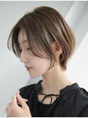 横浜西口大人ショートボブココアベージュ前髪なしグレージュ40代