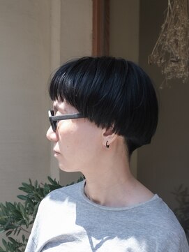 ザズー 髪と図書(zazou) アシンメトリーマッシュボブ