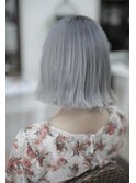 ハイトーン/個性的/派手髪/ホワイトシルバー/切りっぱなし外はね