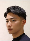 ツーブロック爽やかメンズビジネスショート