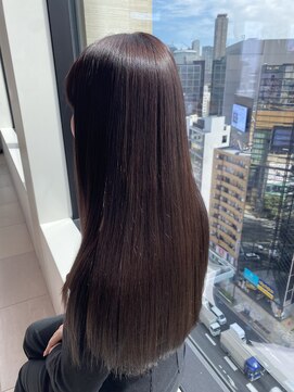 エクリ シセイドウ 麻布十番店(equri×SHISEIDO) 艶のある髪の毛ロングヘア