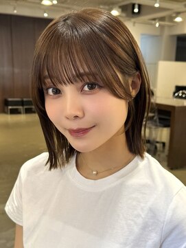 アビー(ABBEY3) くびれボブ切りっぱなしボブレイヤーボブ大人ボブパツっとボブ